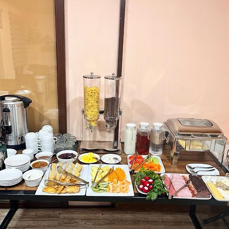 Marnar Hotel Yerevan Bagian luar foto