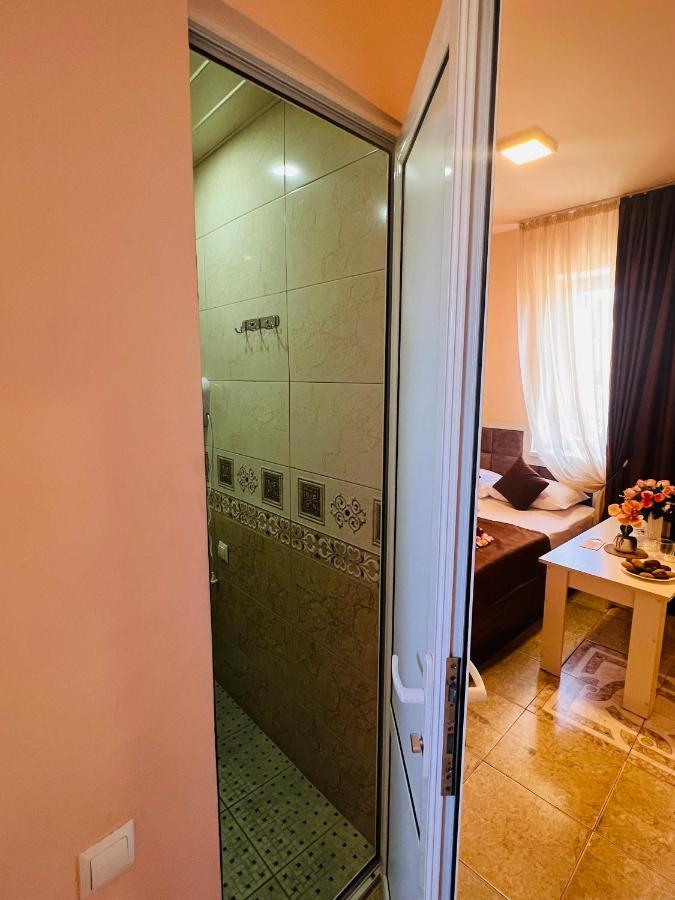 Marnar Hotel Yerevan Bagian luar foto