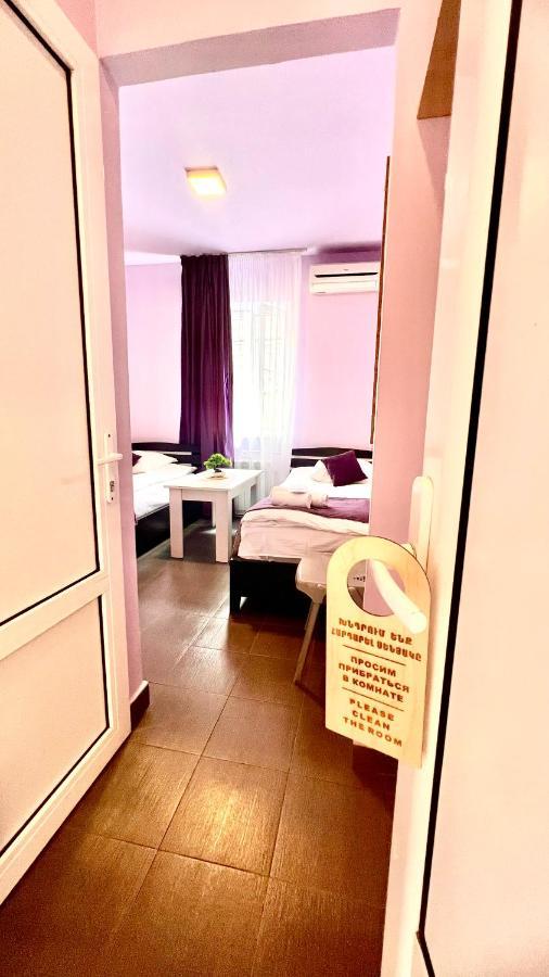 Marnar Hotel Yerevan Bagian luar foto