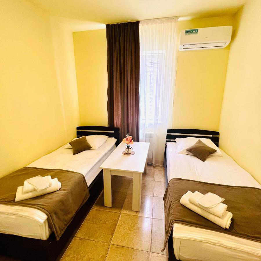 Marnar Hotel Yerevan Bagian luar foto