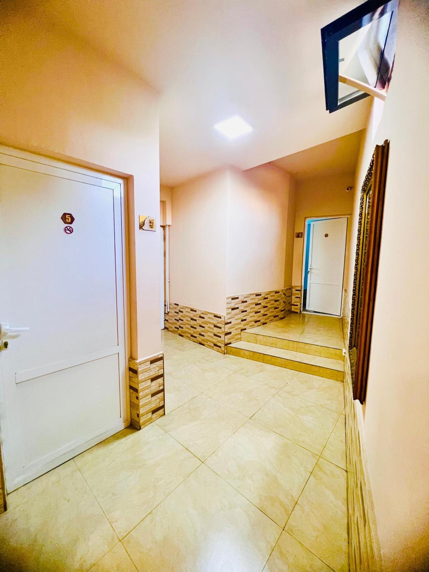 Marnar Hotel Yerevan Bagian luar foto