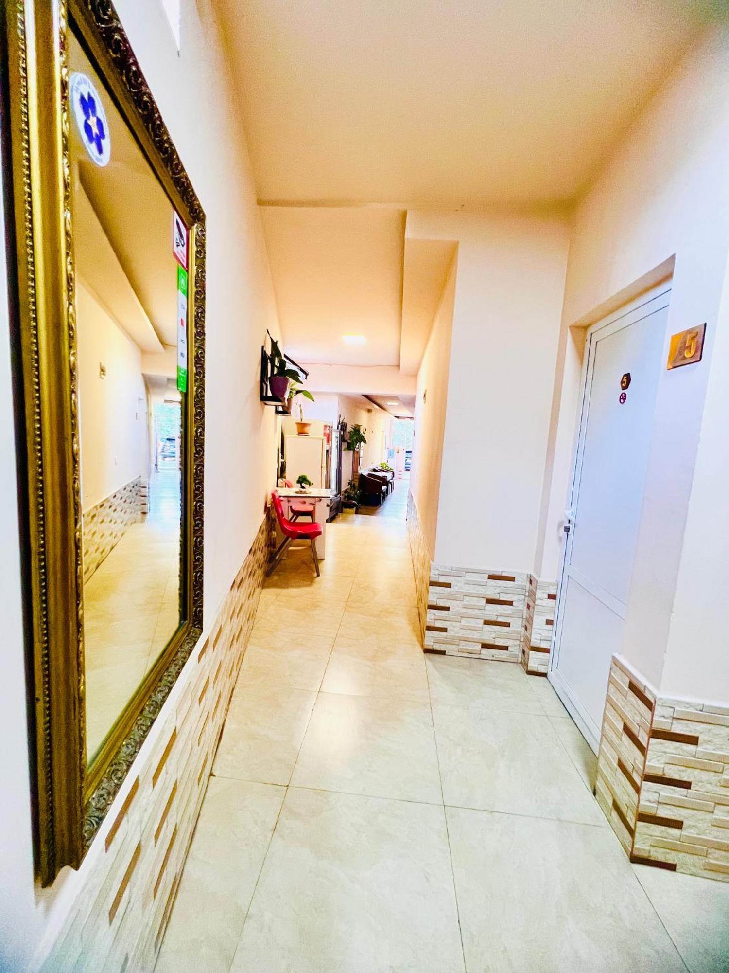 Marnar Hotel Yerevan Bagian luar foto