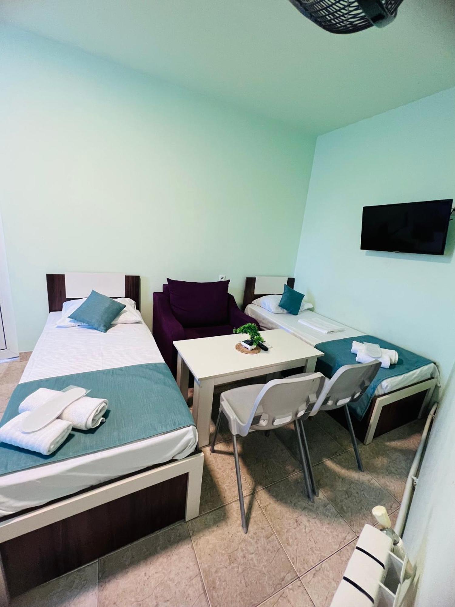 Marnar Hotel Yerevan Bagian luar foto