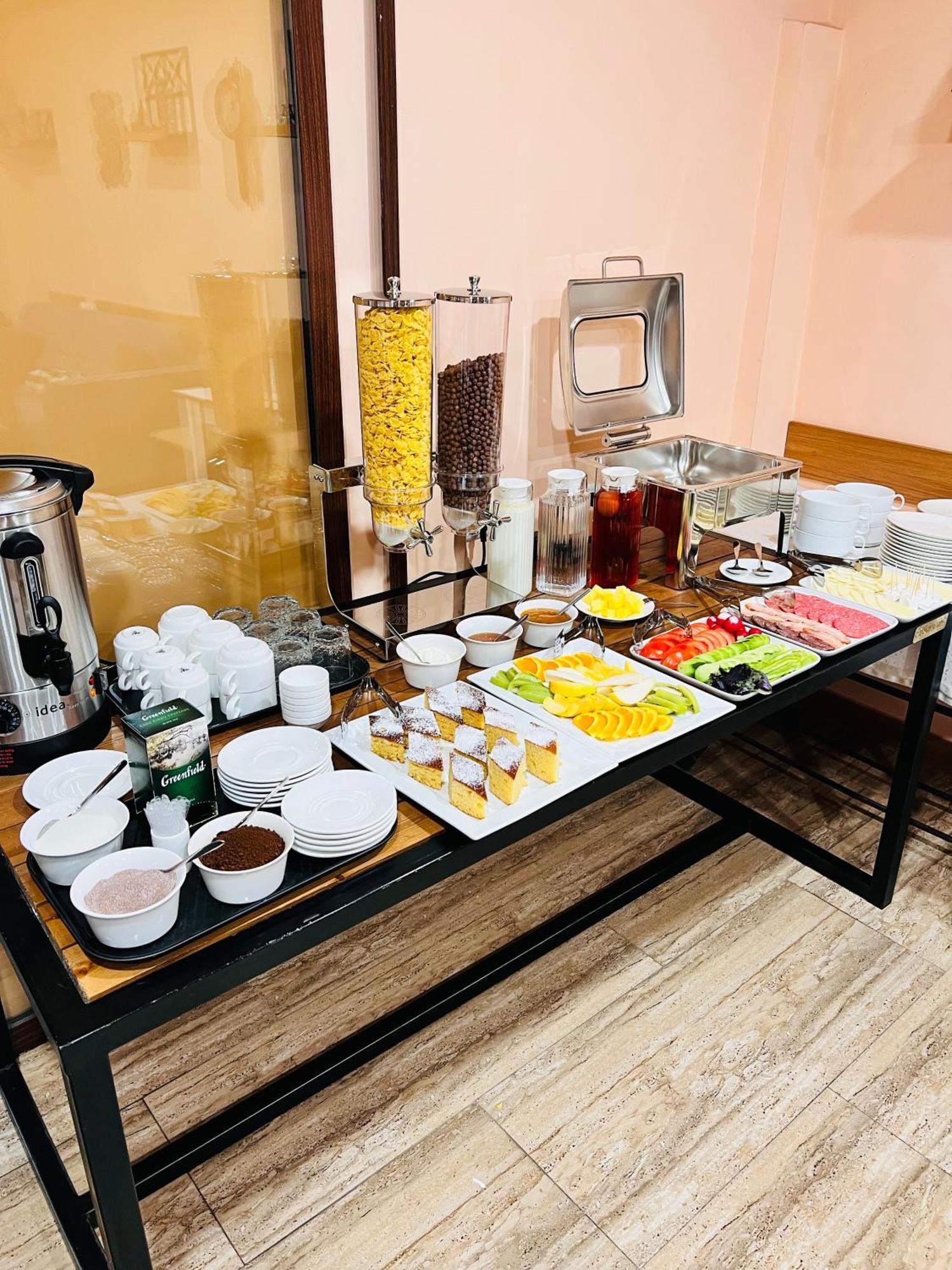 Marnar Hotel Yerevan Bagian luar foto