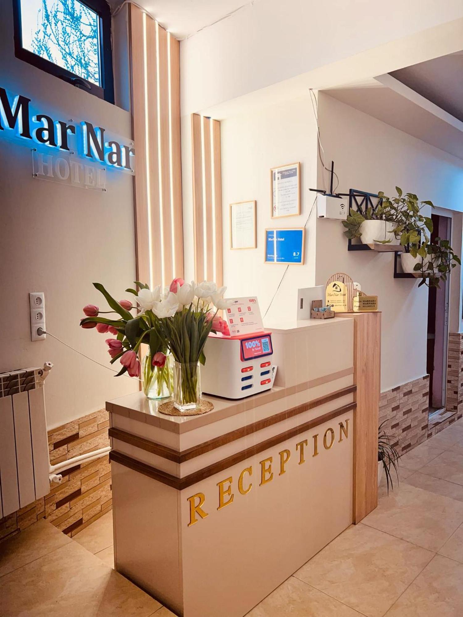 Marnar Hotel Yerevan Bagian luar foto